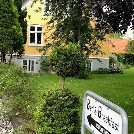 Alleso Gl. Sognefoged Gard Bed and breakfast Odense